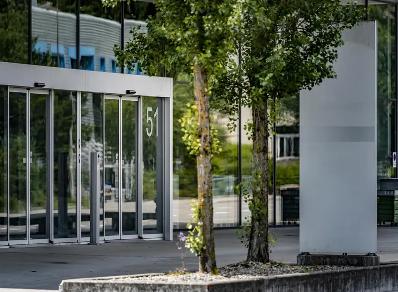 Haupteingang Waldeggstrasse 51